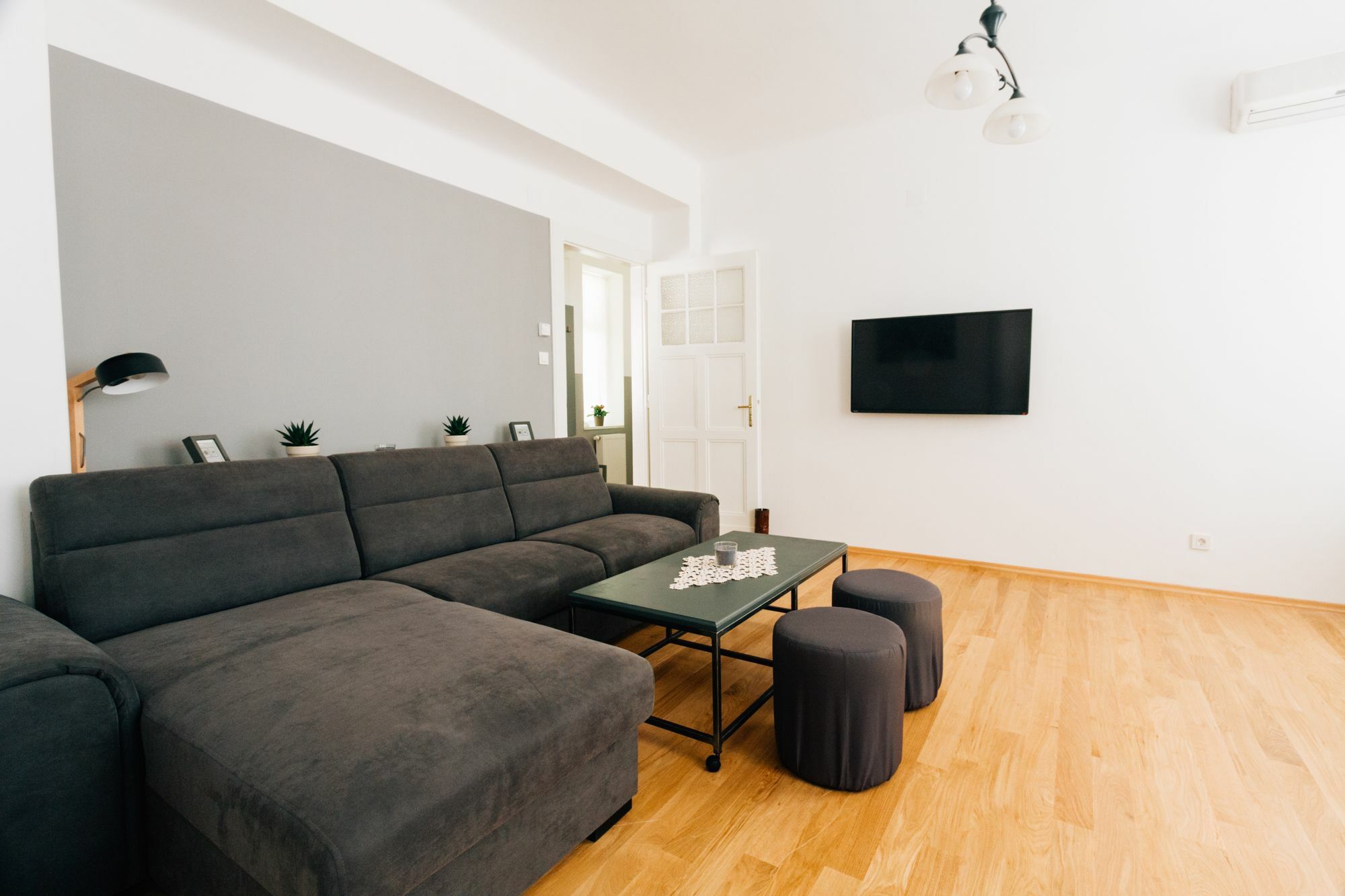 Mazuranic Square Apartment Загреб Екстериор снимка